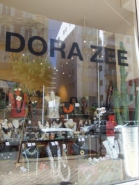 Dora Zee in Biarritz (Foto Hedi Grager)