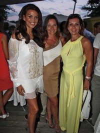 DJ Eno-C, Daniela Matschnig, Sissi Knabl, Foto Uwe Brandl_www.salzburg-cityguide.at