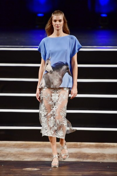 Die Spring/Summer 2017 Kollektion von Marcel Ostertag ist luftig und leicht (Photo by Alexander Koerner/Getty Images)