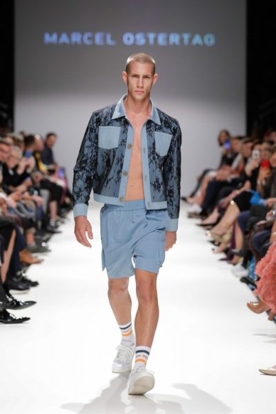 Die Show eröffnete Marcel Ostertag's Muse: Model und Influencer Augusta Alexander (Foto Thomas Lercher)