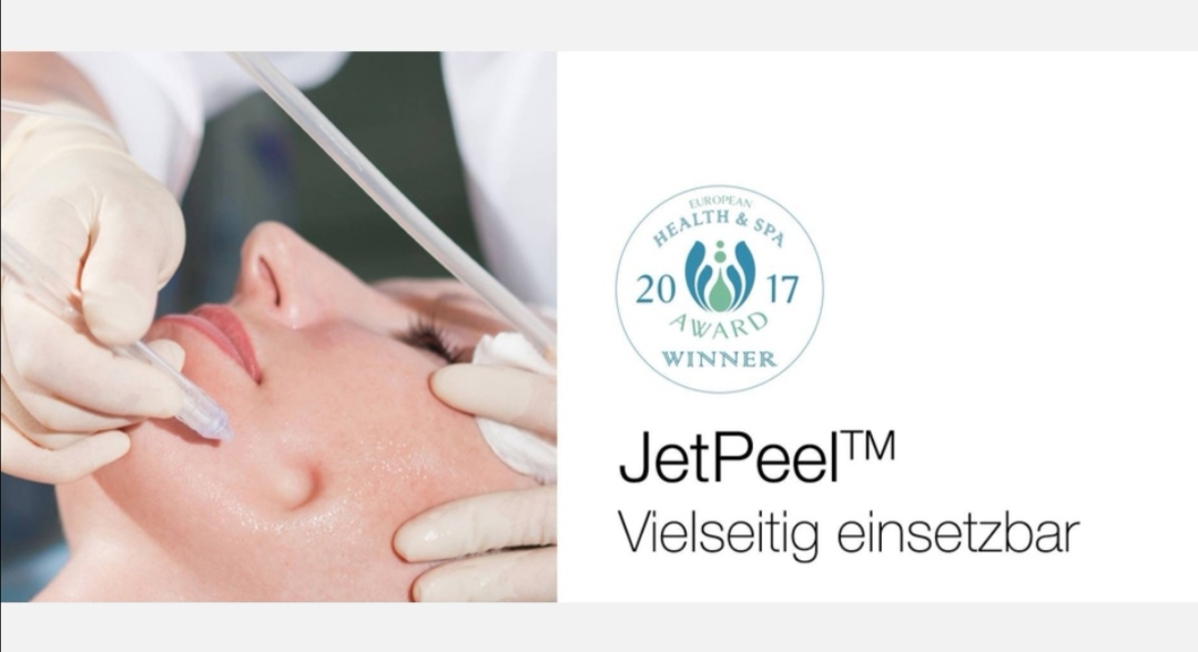 Die Behandlung mit JetPeel™ ist berührungsfrei, nadelfrei und tiefenwirksam, das Ergebnis sofort sichtbar: Kleinere Falten sind geglättet, die Haut wirkt deutlich frischer und jünger. (Foto VINOBLE)