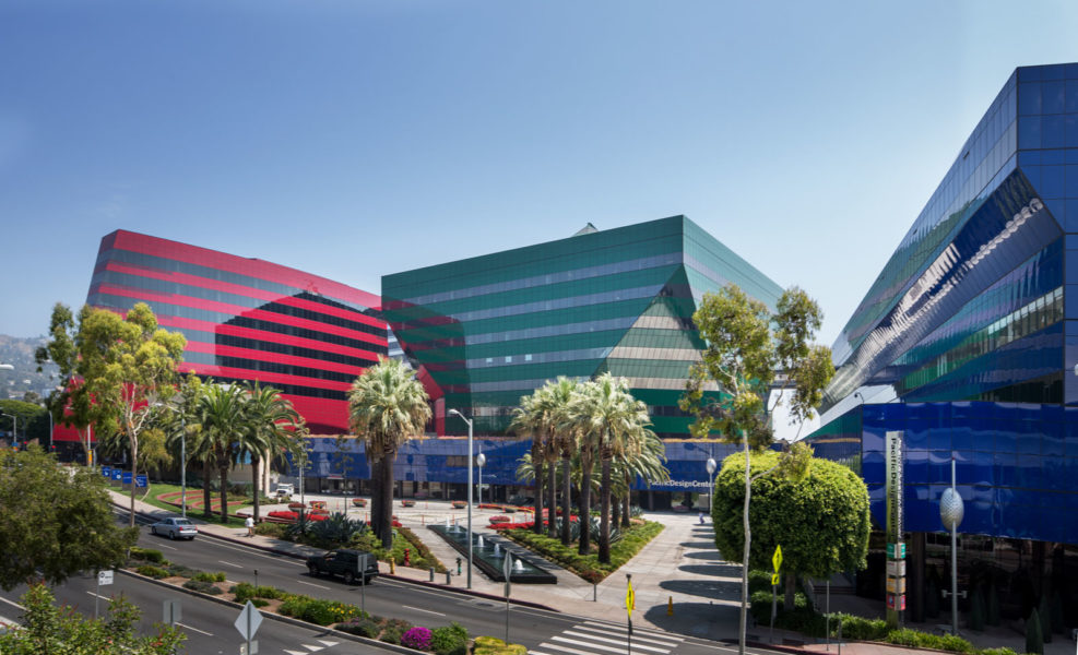 Live from the kitchen of WP Test Kitchen at the Pacific Design Center in Los Angeles, Chef Puck will demonstrate his favorite traditional Thanksgiving recipes with award-winning sommelier Jon McDaniel offering up the top rosé pairings by Château de Berne. (Photo PDC Pacific Design Center)