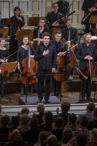 „Ich bin überglücklich, diesen wunderbaren Preis von einer Institution wie den Salzburger Festspielen erhalten zu haben", so .Joel Sandelson. (Foto FS / Marco Borrelli)