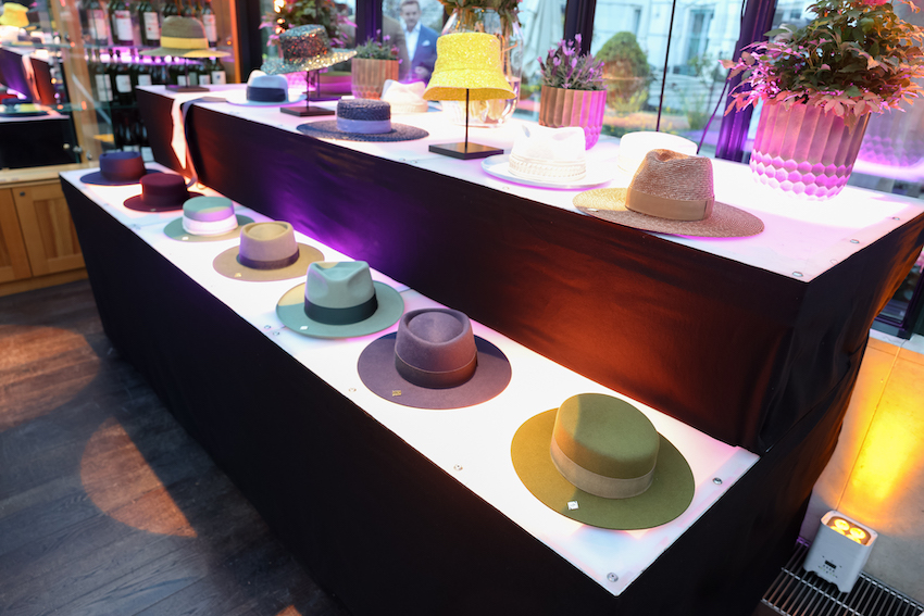 Designerin Inna Pavliv präsentierte ihre neue exquisite Hut-Kollektion. (Foto Katharina Schiffl)