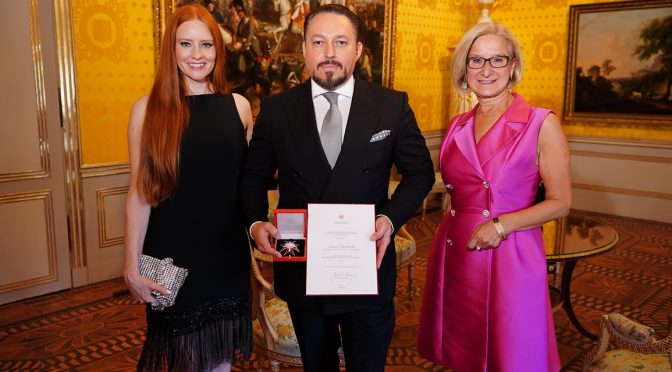 Klemens Hallmann erhält Großes Ehrenzeichen für Verdienste um die Republik Österreich