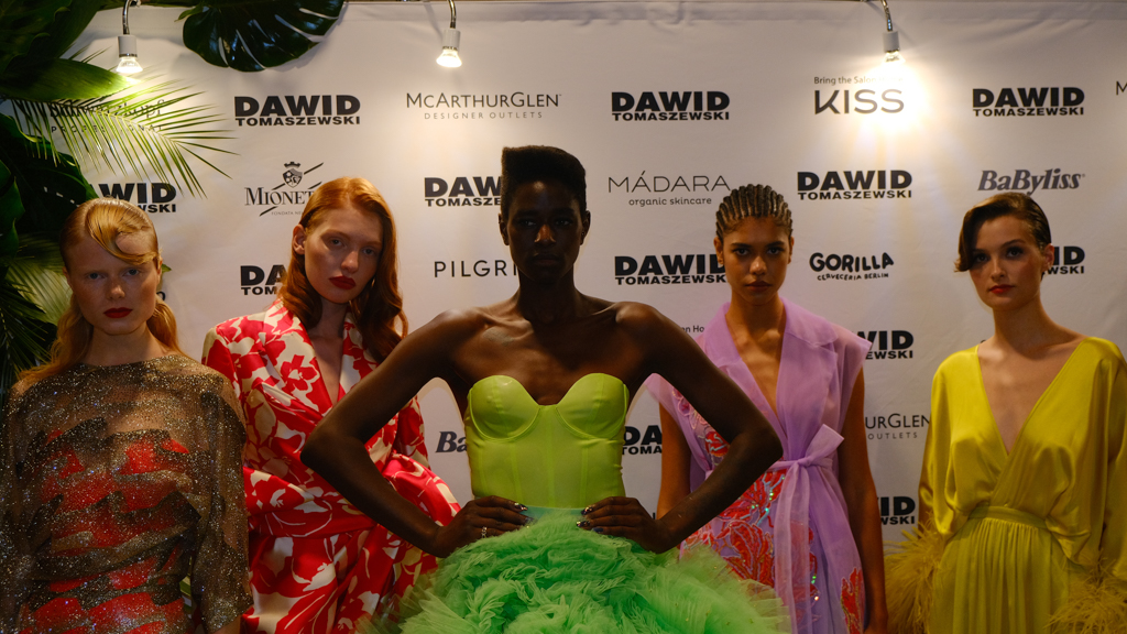 DAWID TOMASZEWSKI präsentierte auf der Berliner Fashion Week seine neue Kollektion INTIMATE REALM. (Foto Dawid Tomaszewski)