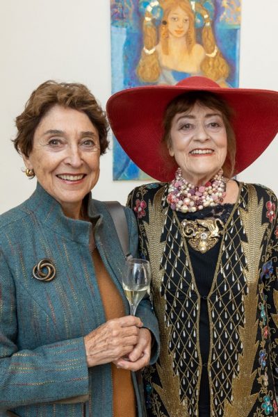 Dina Larot mit der ehemaligen Botschafterin der Vereinigten Staaten in Österreich Helene Van Damm. (Foto Thomas Lerch)