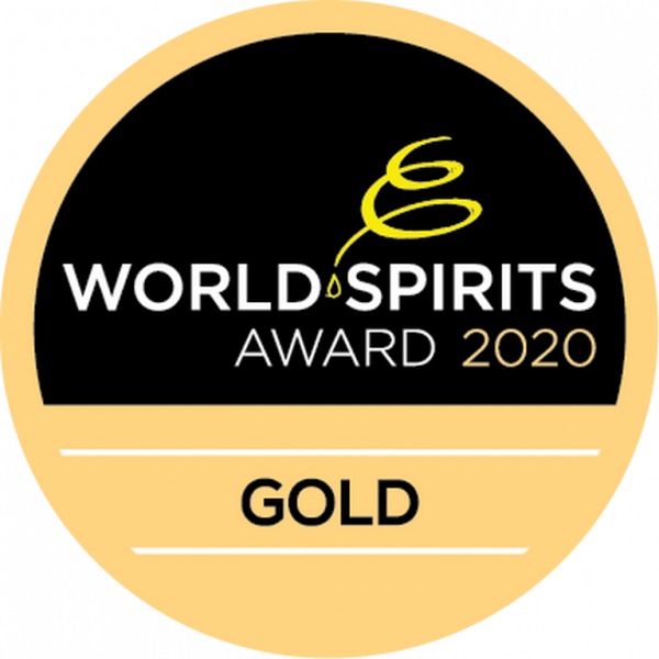 STIN steht übrigens für „Styrian Gin“ und ist mittlerweile vielfach prämiert: Gold bei den World Spirits Awards 2018 und 2020, Superior Gold bei der Tokyo Whiskey & Spirits Competition 2019.