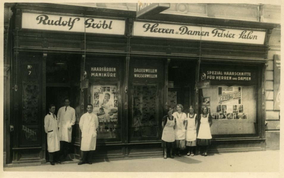 Rudolf Gröbl eröffnete 1922 einen Herren & Damen - Frisiersalons in der Grazer Volksgartenstraße 7. (Foto privat)