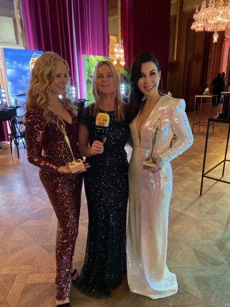 Natascha Groess mit Katja Burkhard und Judith Williams bei der Women of the Year-Gala. (Foto privat)