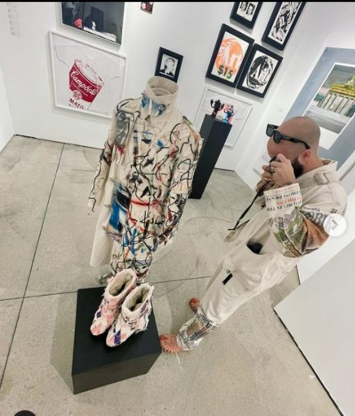 Designer Kristoffer Simonsen stellte gemeinsam mit Elisa Payer und Alessandro Painsi auf der Art Miami 2022 aus. (Foto beigestellt)