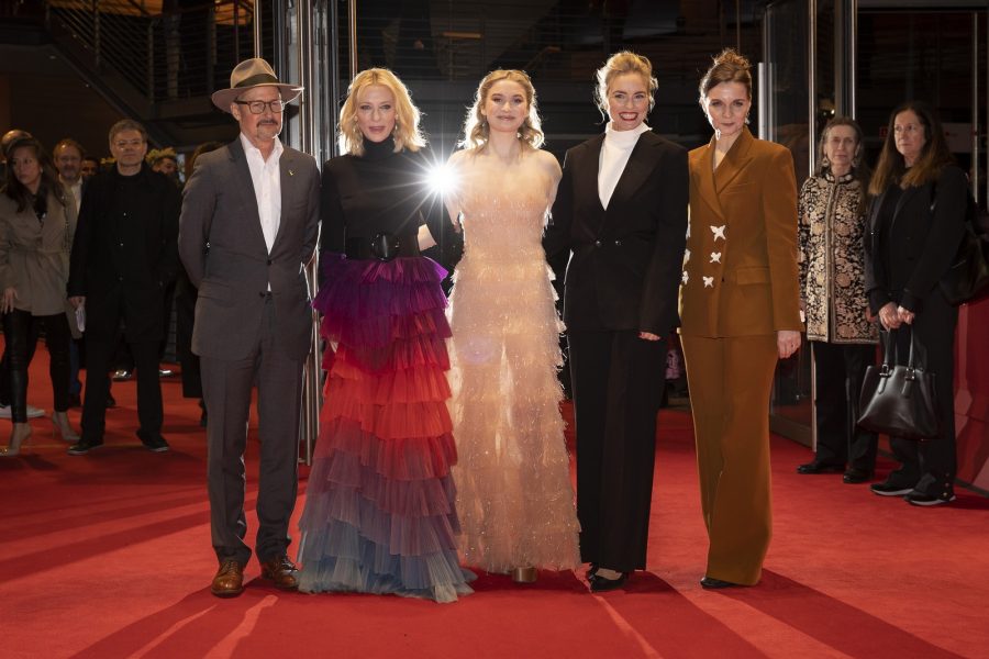 TÁR_Stars: Todd Field, Cate Blanchett, Sophie Kauer, Nina Hoss, Hildur Guđnadóttir. Cate Blanchett und Todd Field nahmen auch am Berlinale Talents Talk teil. (Foto Ali Ghandtschi / Berlinale 2023)