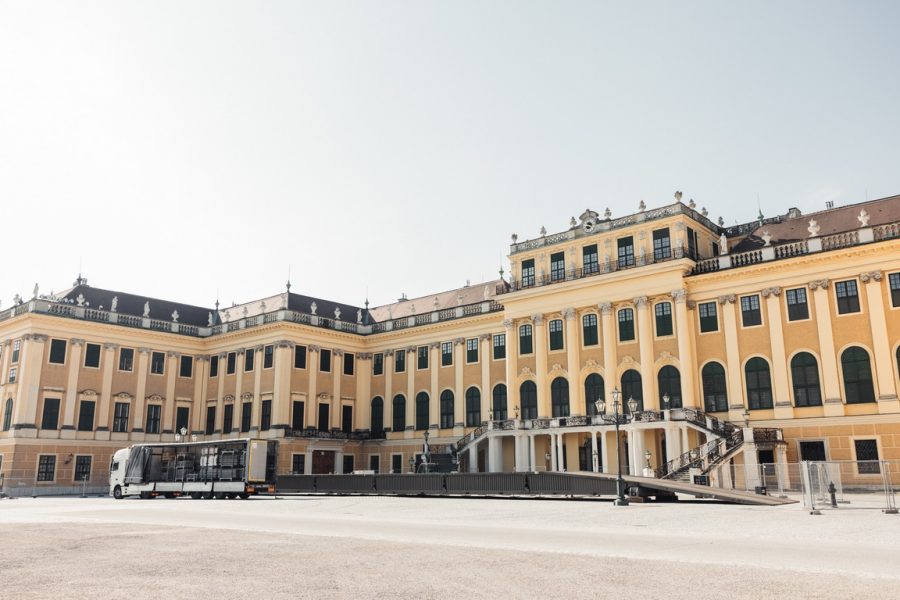 Am 29. April findet die AUSTRIA FOR LIFE 2023 - Benefizshow zugunsten ÖSTERREICH HILFT ÖSTERREICH im Ehrenhof vor dem Schloss Schönbrunn statt. (Foto Aaron Jiang)
