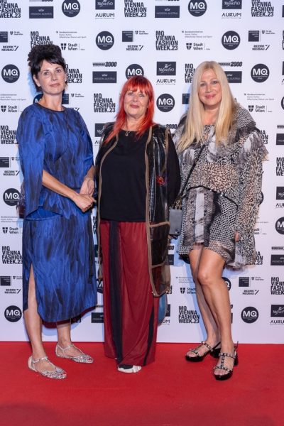 Die Veranstalterinnen der MQ Fashion Week Vienna: Maria Oberfrank, Zigi Mueller-Matyas und Elvyra Geyer. (Foto Thomas Lerch)