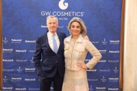 GW COSMETICS Weihnachtsbrunch 2023: Amra und Rainer Deisenhammer. (Foto Katharina Schiffl)&nbsp;