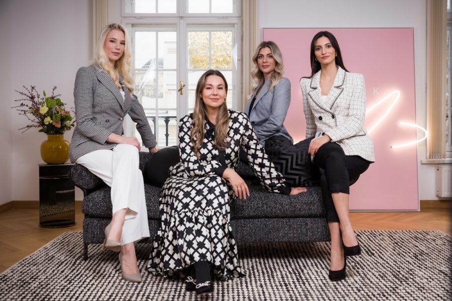 Das Team von Kristina Giacomelli, Sangreal Properties. "Ich fühle mich in meinem Frauenteam sehr wohl und bin sehr stolz darauf", sagt die Luxusimmobilien-Maklerin. (Foto Sangreal Properties)