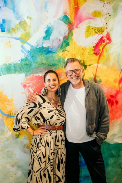 Große Einzelausstellung von Carola Deutsch im November im Merkur Campus. Im Bild mit Ingo Hofmann, CEO der Merkur Versicherung. (Foto Stella Kager)