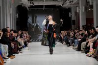 Beatrice Turin beeindruckte bei der Fashion Week in New York als Sängerin und Model. (Foto Mathew Taylor, Harry J. Siskind)