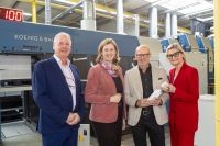 Styria Print-Geschäftsführer Roland Schachner, Landesrätin Barbara Eibinger-Miedl, Cellstar-Chef Georg Brandstätter und Hedi Grager, www.hedigrager.com, bei der Präsentation des neuen Refill-Systems. (Foto Robert Frankl)