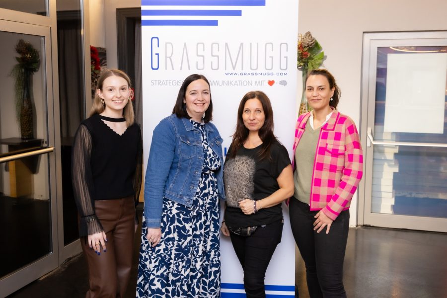 Team Grassmugg mit Fotografin Monika Fellner (2.v.re). 