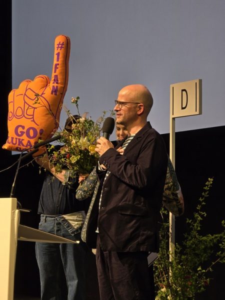 Der Große Diagonale-Schauspielpreis 2024 für außerordentliche Verdienste um die österreichische Filmkultur wurde an Lukas Miko verliehen - und das an seinem Geburtstag. (Foto Hedi Grager)