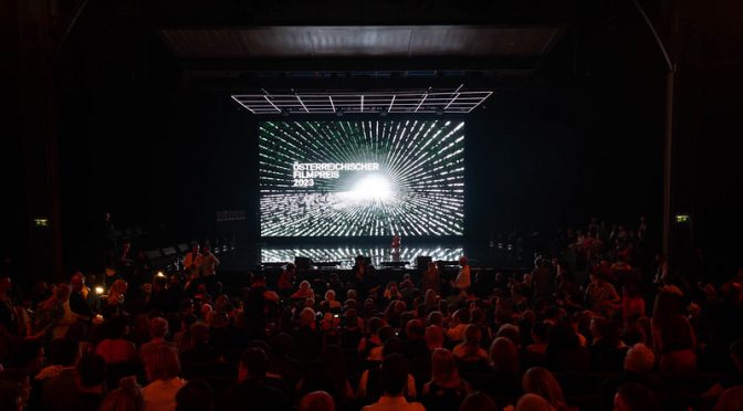 Anlaufstellen und Prävention gegen sexuelle Übergriffe und Machtmissbrauch im österreichischen Film und Fernsehen