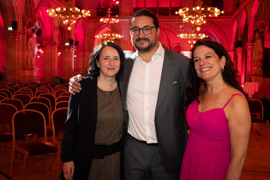 Alexandra Valent, Projektleitung Österreichischer Filmpreis, Thomas W. Kiennast inszenierte den 14. Österreichischen Filmpreis, und Katharina Albrecht, Geschäftsführerin der Akademie des Österreichischen Films freuten sich über den gelungenen Abend. (Foto eSeL.at - Lorenz Seidler)