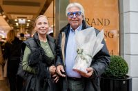 Andrea Ravai eröffnete ihre&nbsp;Boutique RAVAI am Grazer Joanneumring 8. Ulrike und Heinz Haselwander.&nbsp;(Foto Conny Leitgeb)