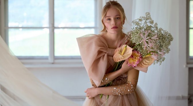 Eva Poleschinski präsentiert „ZEITLOS“