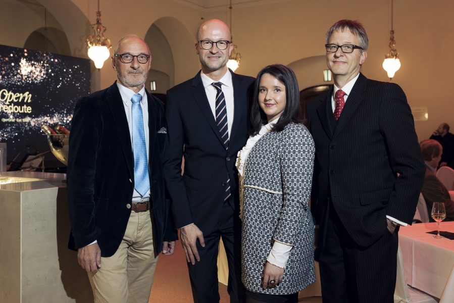 Opernredoute 2025 Prolog: art + event Geschäftsführer Wolfgang Hülbig, Ballorganisator Bernd Pürcher, Projektleiterin Maria Ohrenstein und Intendant Ulrich Lenz. (Foto Marija Kanižaj Photography)