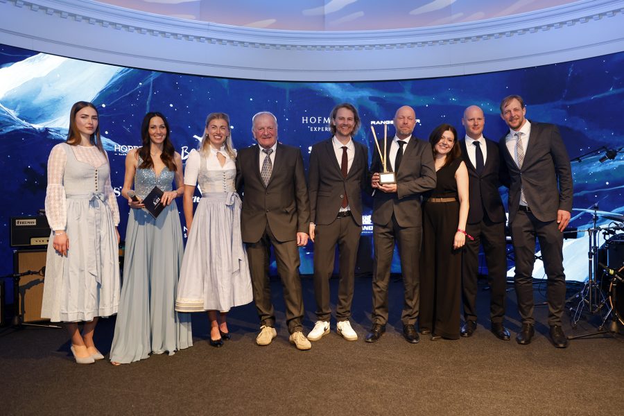 KITZ LEGENDS NIGHT -Der&nbsp;Community Award 2025, der jene Menschen ins Rampenlicht rückt, die hinter den Kulissen Großartiges leisten, ging an das&nbsp;Rutschkommando des Hahnenkammrennens. (Foto Simon Hausberger)