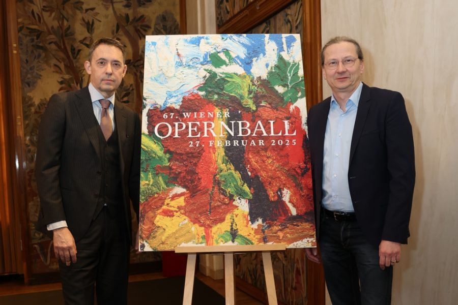 Bei der Opernball Pressekonferenz wurde das Ball-Sujet 2025 präsentiert. Bogdan Roscic und Franz Grabmayr. (Foto Katharina Schiffl)