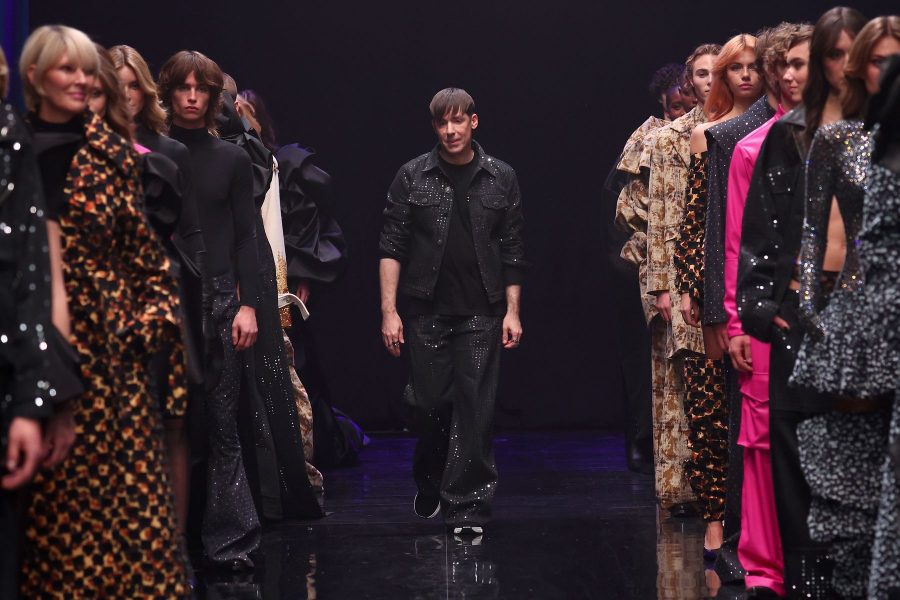 Kilian Kerner arbeitet seit 2003 als Designer. Neben seinen eigenen Marken „Kilian Kerner“ und „Kilian Kerner Senses“, kooperierte er mit Firmen wie Nike, Villeroy & Boch, Samsonite und mehr. (Photo by Sebastian Reuter/Getty Images for Kilian Kerner)