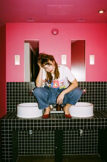 Die junge Schauspielerin Antonia Moretti beherrscht sehr viele Sportarten. „Manche habe ich schon länger nicht ausgeübt, könnte es aber wieder - falls gewünscht.“ (Foto Christian H. Hasselbusch)