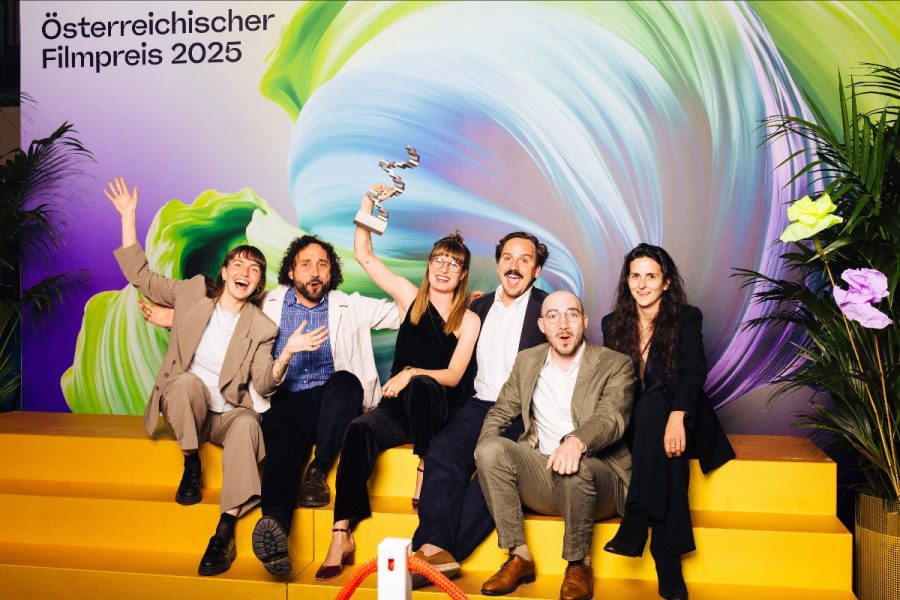 Filmpreis Gala 2025: Land der Berge Filmteam – Bester Kurzfilm (Regie Olga Kosanović). (Foto Apollonia T. Bitzan)