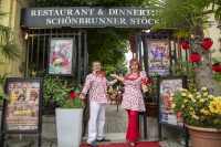 Künstlerwirts´leut Tamara Trojani und Konstantin Schenk vom Schönbrunner Stöckl. (Foto Jürgen Hammerschmid)