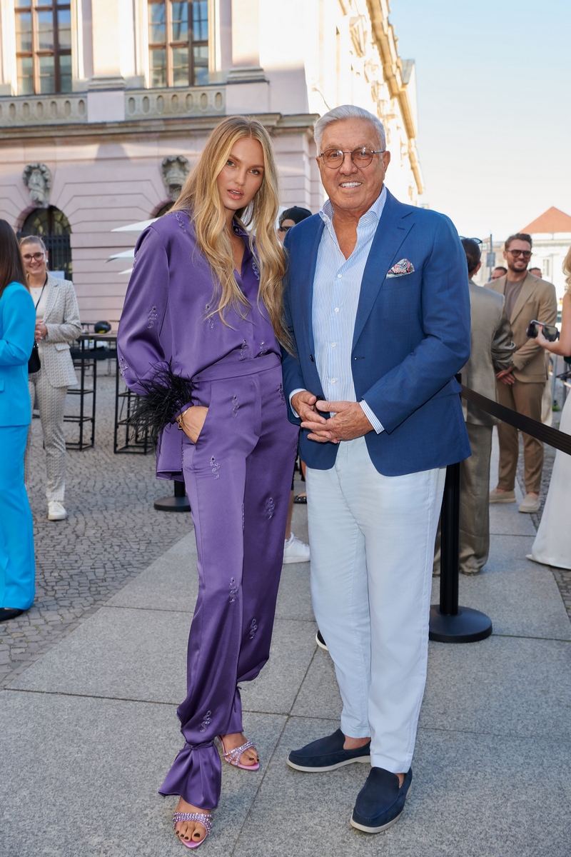 Supermodel Romee Strijd mit Marc Cain Gründer Helmut Schlotterer. (Foto Marc Cain)