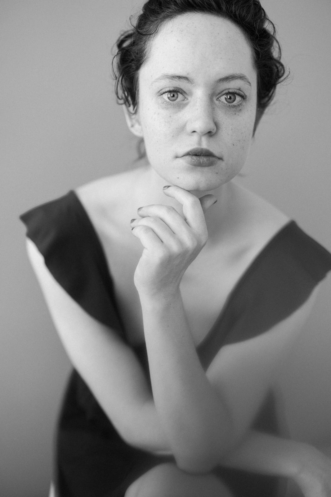 Fanny Altenburger möchte nicht nur als Tochter der bekannten Schauspielerin Julia Stemberger und des Violinvirtuosen Christian Altenburger gesehen werden. „Ich bin ein ganz eigener Mensch und habe mir alles auch selbst erarbeitet.“(Foto Theresa Pewal)