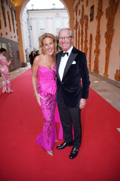 amfAR GAla Salzburg 20205: Dank an Altlandeshauptmann Wilfried Haslauer für die Unterstützung, im Bild mit Gattin Christina. (Foto Andreas Tischler)