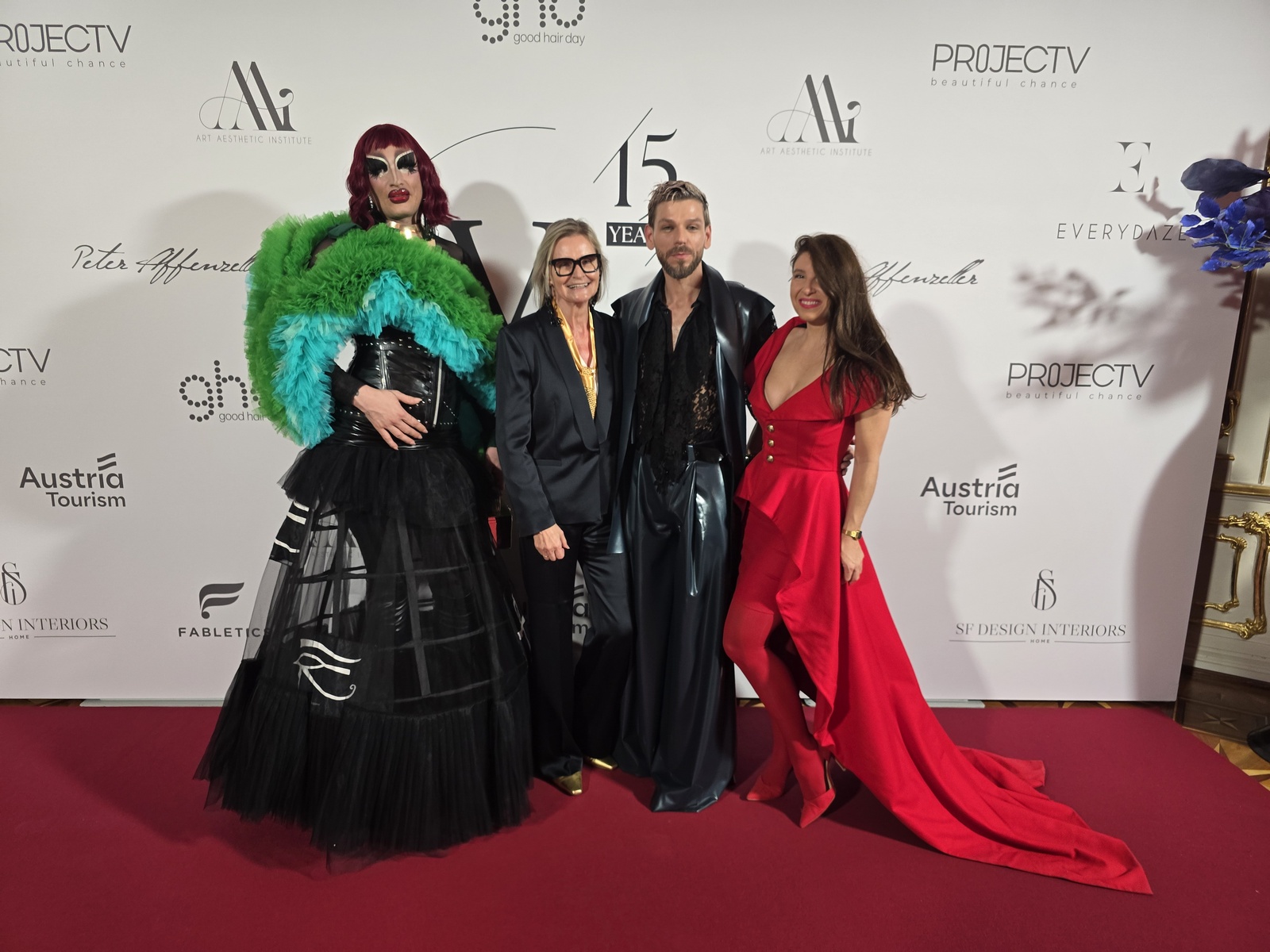 Vienna Awards 2025: "The Chemical Princess", Journalistin Hedi Grager, Adi Lonzancic, CEO Flare Talents, und Amra Candic. (Foto Hedi Grager) 