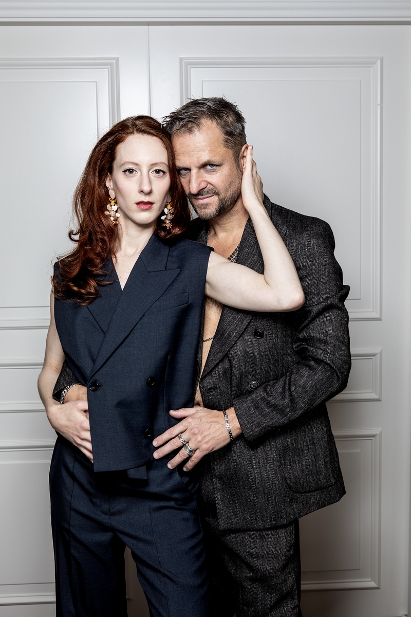 Salzburger Festspiele: Roxane Duran als neue Buhlschaft und Philipp Hochmair als JEDERMANN. (Foto SF / Julia Stix)