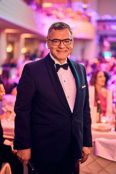 In Vertretung des Schirmherrn Ministerpräsident Dr. Markus Söder eröffnete der Leiter der Staatskanzlei und Staatsminister für Bundesangelegenheiten und Medien Florian Herrmann gemeinsam mit dem Präsidenten der SPIO Peter Schauerte den Filmball. (Foto Jens Hartmann)