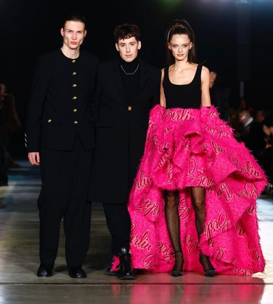 Mit „GANGSTAAA – A Game on Your Own Rules“ feierte Kilian Kerner auf der Berlin Fashion Week den Auftakt seiner neuen Kollektion. (Photo by Sebastian Reuter/Getty Images for Kilian Kerner)