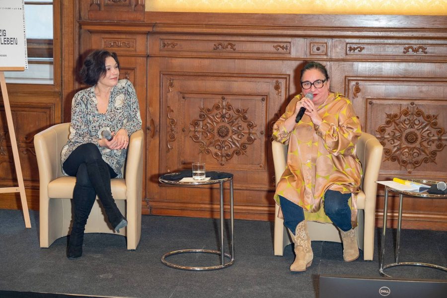 Maria Happel im Gespräch mit Julia Stemberger bei der Programmpräsentation der Festspiele Reichnau 2026. (Foto Andreas Tischler)