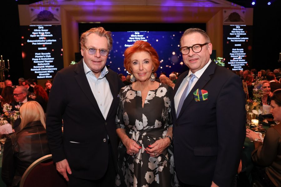 Seitenblicke Gala 2026: Martin Gastinger, Inge und Nils Klingohr. (Foto Katharina Schiffl)