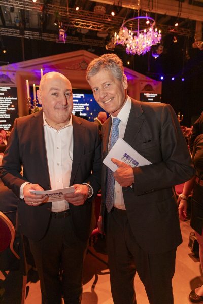 Seitenblicke Gala 2026: Die Versteigerung leitete erneut Karl Hohenlohe gemeinsam mit Rudi Roubinek. (Foto Jürgen Hammerschmid)
