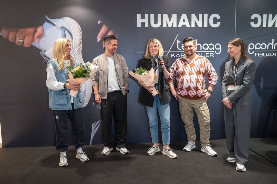 Im Interview mit Moderator Andreas Moravec im HUMANIC Megastore konnten an Karo Kauer Fragen aus ihrer Community gestellt werden. (Foto Andreas Tischler/HUMANIC)
