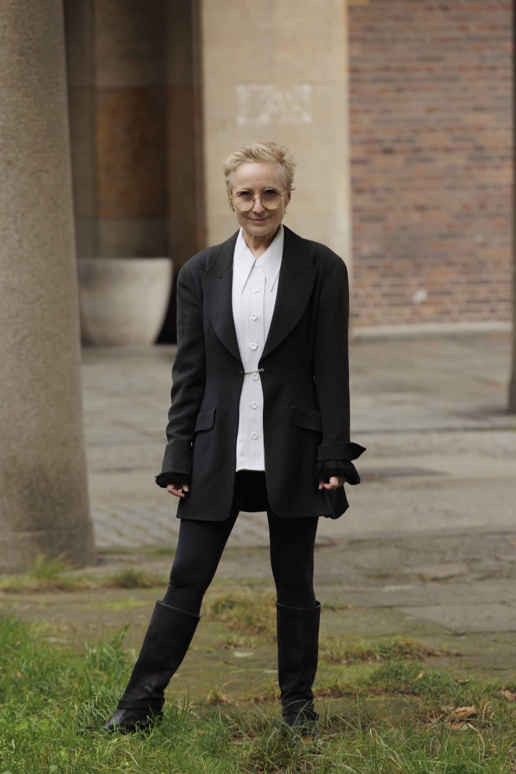 "Ich kann mich erinnern, dass ich mit ungefähr 13 Jahren den Film Casanova von Fellini gesehen habe, und das war so ein Moment, wo ich dachte: 'Das genau ist es, was ich gerne machen würde, genau das'", erinnert sich Monika Buttinger. (Foto zur Verfügung gestellt)