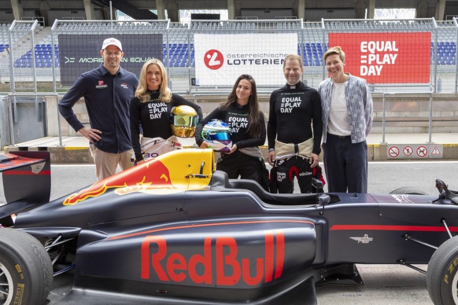 "Equal Racing Day": Alexander Wurz, Corinna Kamper-Campisi, Ivonn Simeonova, Georg Wawer, Fran Longstaff. (Foto Jürgen Hammerschmid)