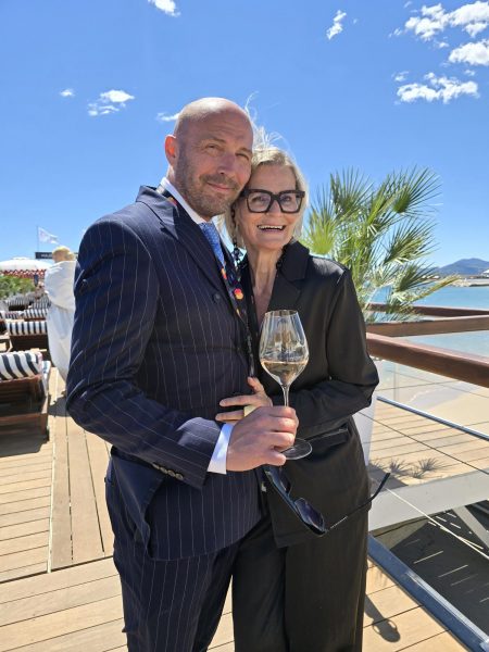 Produzent und Schauspieler Dennis Dewall und Journalistin Hedi Grager in Cannes. (Foto privat)
